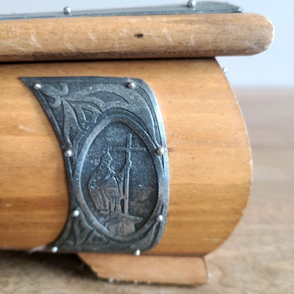 Vintage large Varsovia wooden jewelry box w pewter metal details by Zaczewski. - Picture 6 of 13